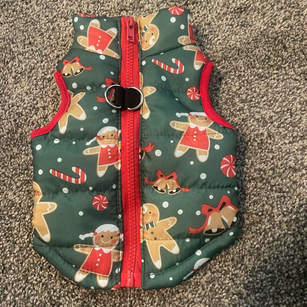 Small dog vest it was non returnable item so it’s brand new